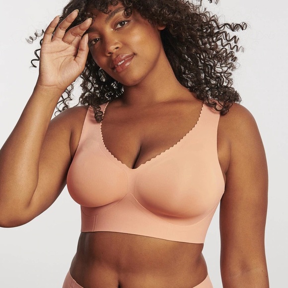 EVELYN| EVELYN HIMALAYAN SALT WIRELESS
PLUNGE BRA - Picture 2 of 12